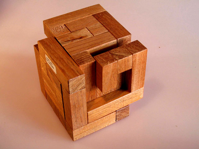 Snail cube